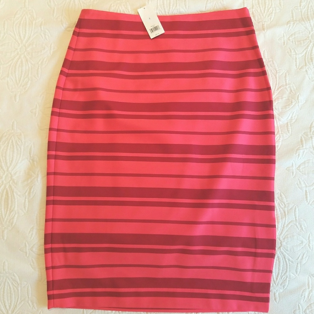 *CCO* Banana Republic striped pencil skirt